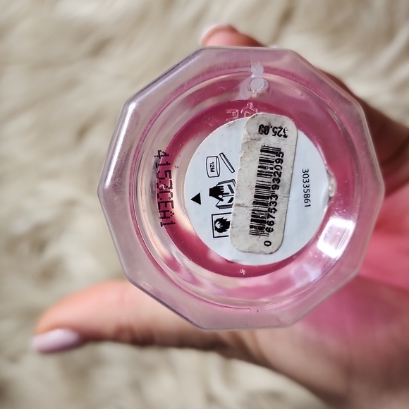 Bundle of mixed Victoria's Secret spray + Juicy Couture lotion - Picture 10 of 14